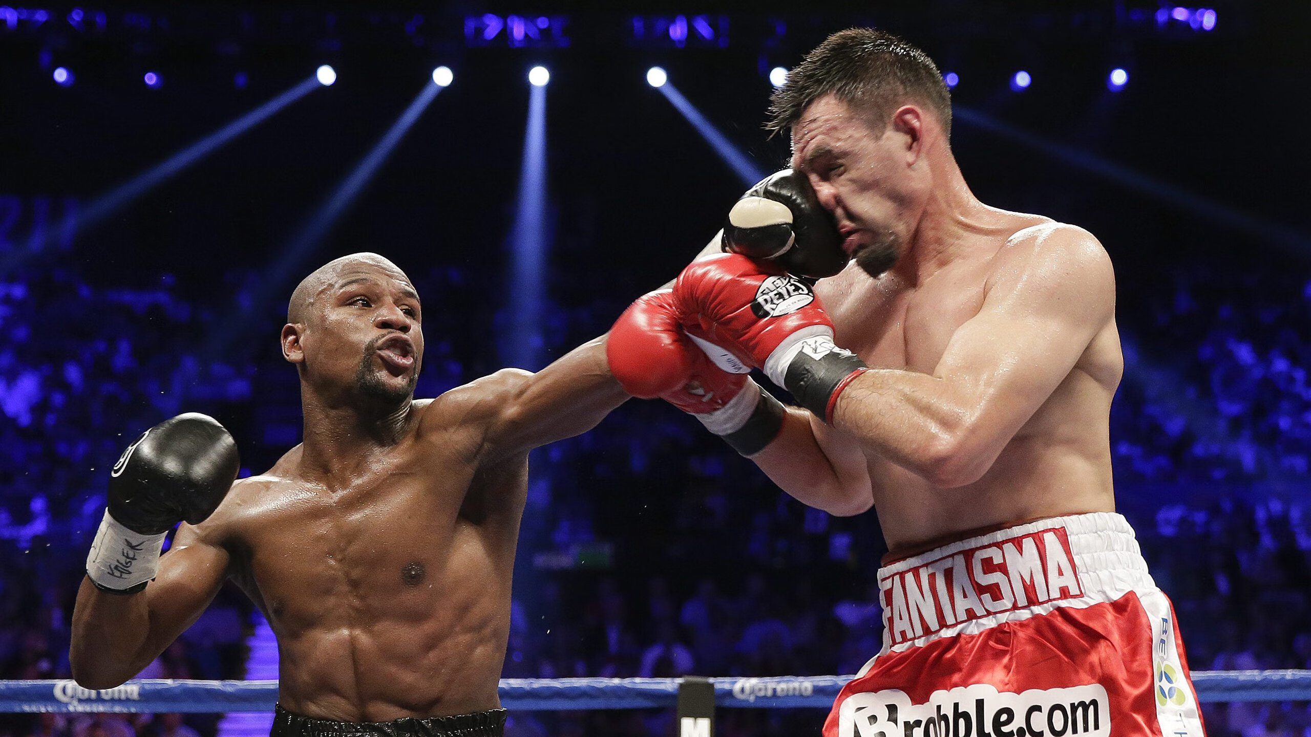 逆转之夜，霍勒迪的致命一击与湖人的不屈意志